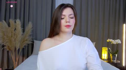 cecillaj online show from March 2026 09:30:02 PM