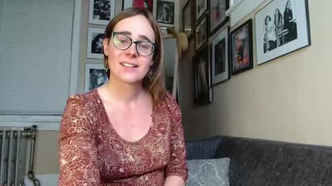 Cecily Saint Claire online show from February 2025 02:06:02 PM