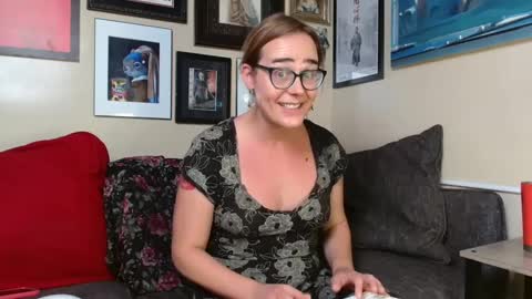 Cecily Saint Claire online show from September 2025 01:36:01 PM