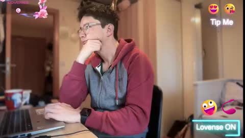 Snapshot of ceedm91 chatting on October 2025 09:32:02 AM ceedm91 online show from October 2025 09:32:02 AM