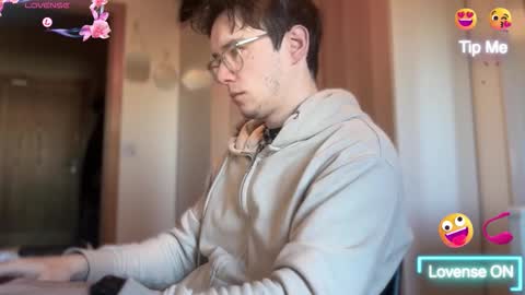 Snapshot of ceedm91 chatting on November 2025 09:53:01 AM ceedm91 online show from November 2025 09:53:01 AM