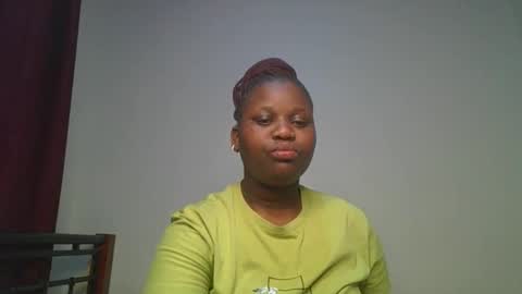 ceepretty25 online show from June 2026 12:12:02 AM