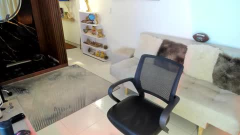 Snapshot of celeste_funnyy chatting on October 2025 02:26:01 AM Andrea online show from October 2025 02:26:01 AM