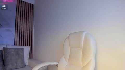 Snapshot of celesteart_ chatting on December 2024 09:23:01 PM CELEST online show from December 2024 09:23:01 PM