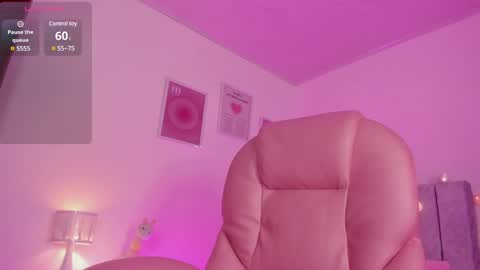 Snapshot of celestecute_ chatting on December 2024 05:01:01 AM Celeste INSTAGRAM Celestecute 01 online show from December 2024 05:01:01 AM