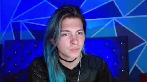 I am Valentinn online show from November 2025 07:03:01 PM