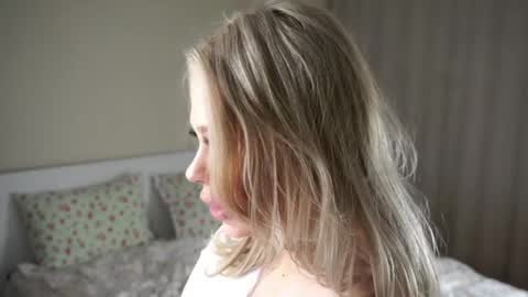 Mellani online show from April 2026 01:22:01 PM