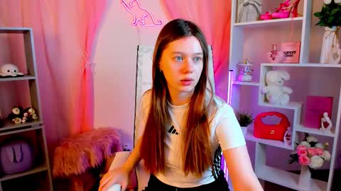 your cute kitty online show from March 2026 12:31:02 PM