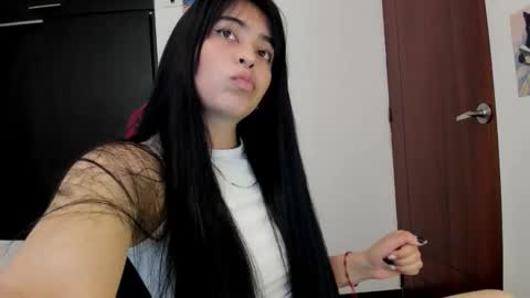 Celestineeeeee online show from September 2025 05:39:02 PM