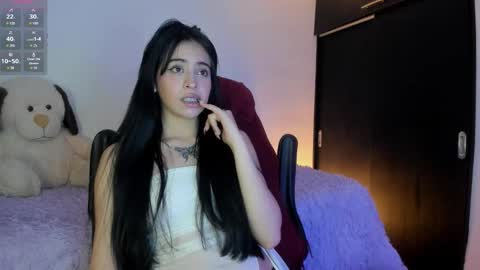 Celestineeeeee online show from November 2025 07:52:02 PM