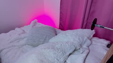 Snapshot of celesttebloom_ chatting on March 2026 10:08:02 AM online show from March 2026 10:08:02 AM