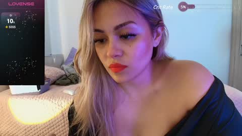 Snapshot of celiahenn chatting on January 2025 11:17:02 PM Celia online show from January 2025 11:17:02 PM