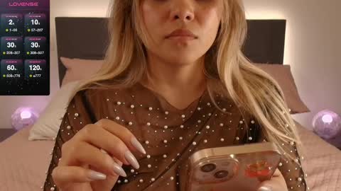 Snapshot of celiahenn chatting on September 2025 04:35:02 AM Celia online show from September 2025 04:35:02 AM