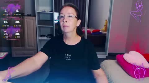 Snapshot of celine_faer1 chatting on June 2026 06:49:01 PM Celine online show from June 2026 06:49:01 PM