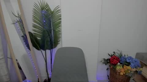 Celine Roxelle online show from October 2025 06:51:01 PM