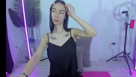 Celine Roxelle online show from November 2025 05:39:02 AM