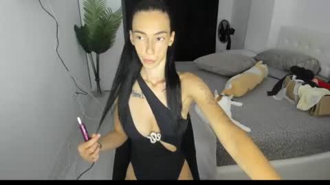 Snapshot of celine_roxelle chatting on July 2026 07:27:02 PM Celine Roxelle online show from July 2026 07:27:02 PM