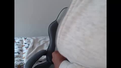 Celine Costas online show from November 2025 03:56:02 PM