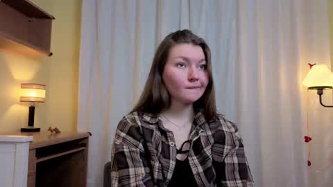 Snapshot of celineswiatkowski chatting on February 2026 05:17:01 PM Nina online show from February 2026 05:17:01 PM