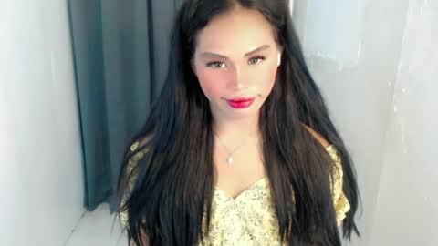 Snapshot of cellin_fuckdoll chatting on June 2026 05:57:01 AM cellin online show from June 2026 05:57:01 AM