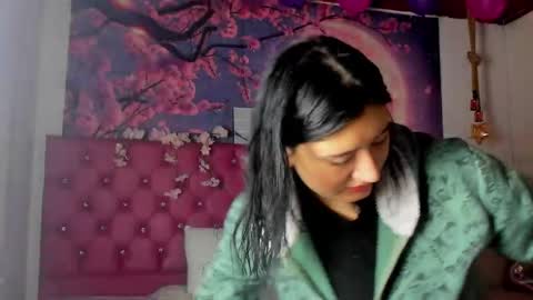 Cerecita  online show from February 2025 12:37:02 PM