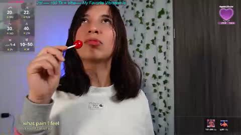 Snapshot of cerecitaqueen chatting on June 2026 06:51:01 PM Cerecita online show from June 2026 06:51:01 PM