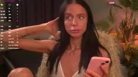 Snapshot of ceserisu chatting on November 2025 10:09:02 PM Casey online show from November 2025 10:09:02 PM