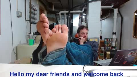 cguffey2284 online show from December 2025 11:32:01 PM