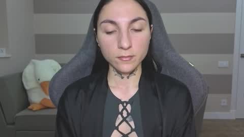 Kate online show from October 2025 09:19:02 AM