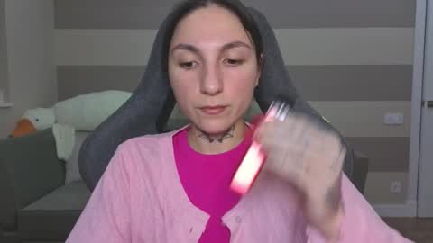 Kate online show from December 2025 08:17:01 PM