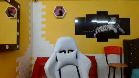 Snapshot of chacorta_ chatting on May 2026 04:56:02 PM chacorta_ online show from May 2026 04:56:02 PM