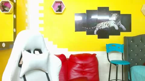 Snapshot of chacorta_ chatting on June 2026 12:33:02 PM chacorta_ online show from June 2026 12:33:02 PM