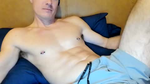 Chad online show from November 2025 07:13:01 PM