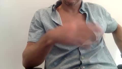 Snapshot of chagaschoo chatting on November 2025 06:39:01 PM Chags online show from November 2025 06:39:01 PM