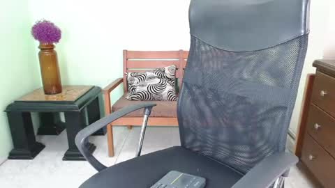 Chalon  online show from June 2026 08:14:02 PM