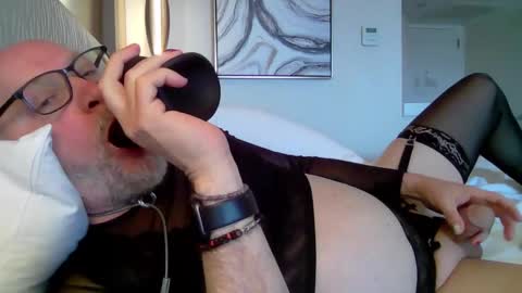 Snapshot of champagne4mist chatting on January 2025 07:15:01 PM champagne online show from January 2025 07:15:01 PM