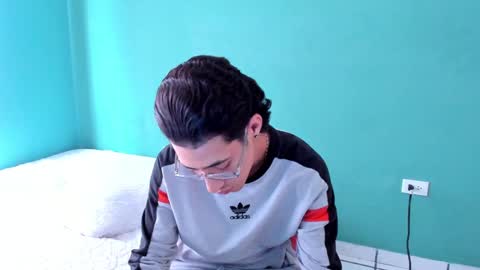 Kenji online show from December 2024 07:01:01 PM