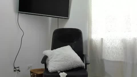 Snapshot of chandler_kenji chatting on May 2026 12:23:01 PM Kenji online show from May 2026 12:23:01 PM