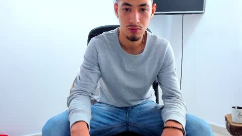 Snapshot of chandler_kenji chatting on May 2026 01:30:01 PM Kenji online show from May 2026 01:30:01 PM