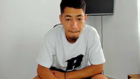 Snapshot of chandler_kenji chatting on May 2026 12:12:02 PM Kenji online show from May 2026 12:12:02 PM