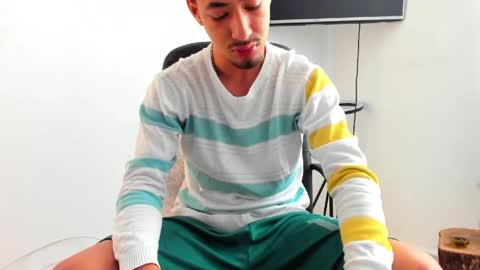 Snapshot of chandler_kenji chatting on May 2026 11:16:02 AM Kenji online show from May 2026 11:16:02 AM