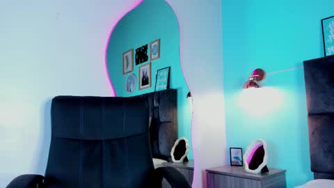 C H A N E L online show from February 2025 12:30:01 AM