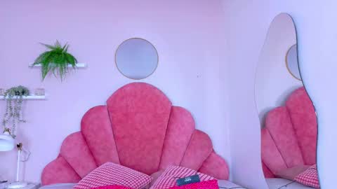 C H A N E L online show from November 2025 01:00:02 PM