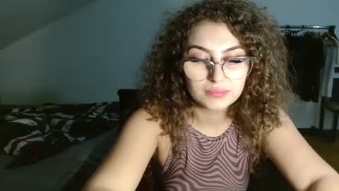 Stephanieblisss online show from February 2025 07:19:02 PM