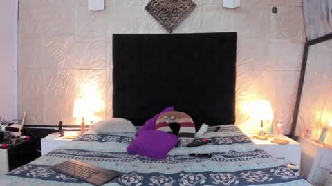 chanellejohnson_ online show from November 2025 10:20:02 PM