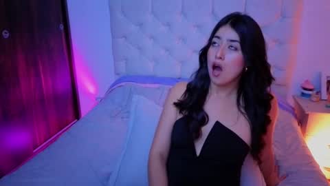 Chanell online show from October 2025 10:19:01 PM