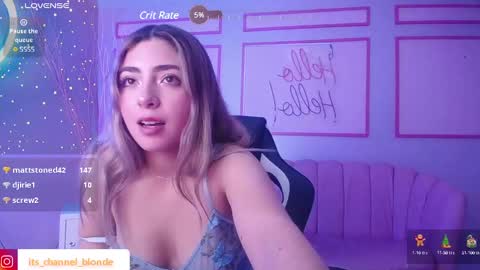 channel_blonde_a online show from December 2024 07:43:01 PM