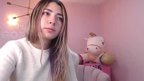 channel_blonde_a online show from January 2025 01:55:01 AM