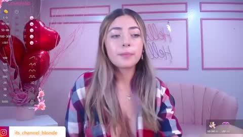 channel_blonde_a online show from February 2025 07:35:01 PM