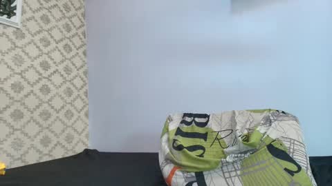 Raquel  online show from March 2025 03:18:01 PM